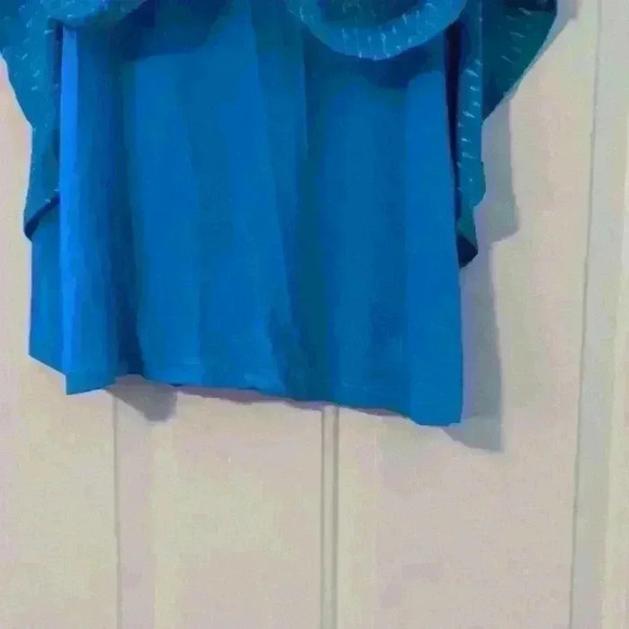 NWT AGB two layer top w/peek a boo shoulder turquoise fun hides flaws summer - Picture 4 of 8